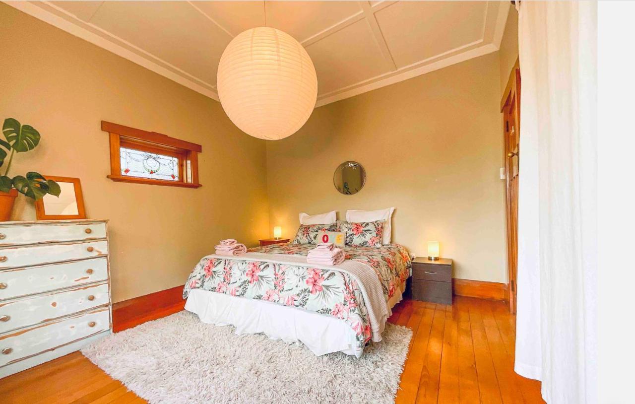Holiday home Cabbage Tree - Summer Or Winter Beachfront Haven