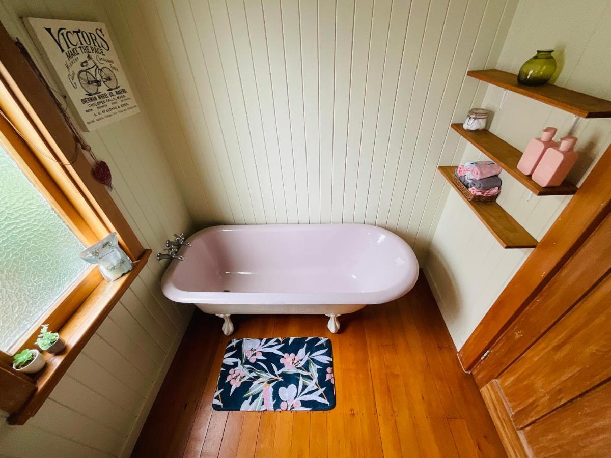 Holiday home Cabbage Tree - Summer Or Winter Beachfront Haven