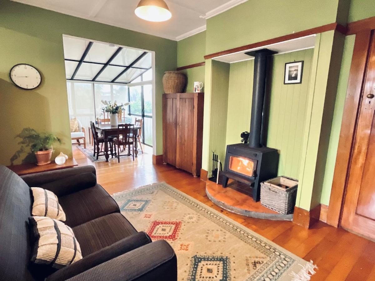 Holiday home Cabbage Tree - Summer Or Winter Beachfront Haven Papamoa